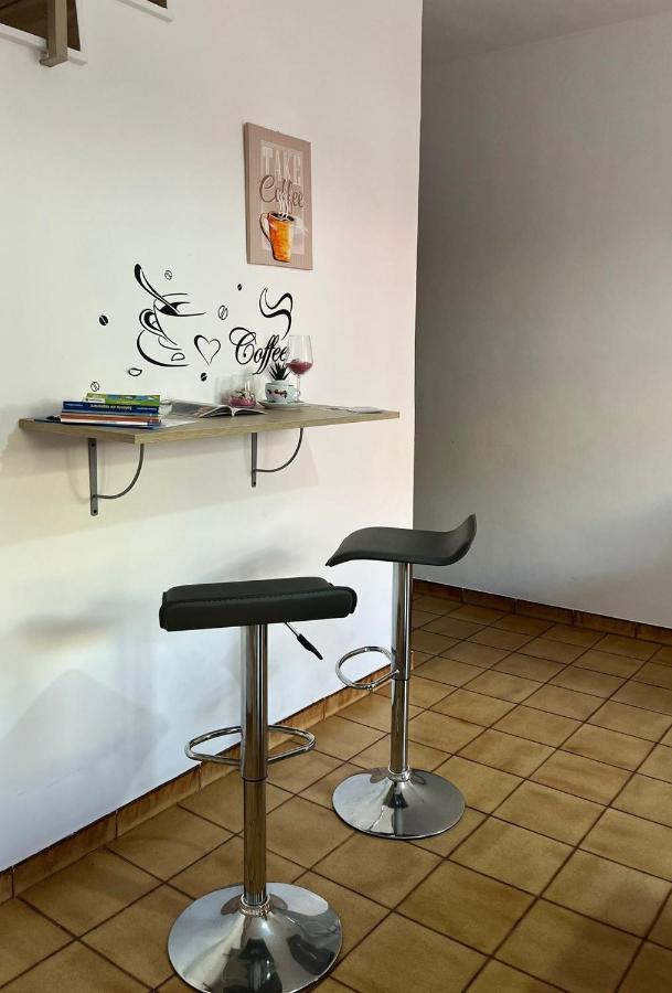 Caravaggio Apartment Porto Cesareo Buitenkant foto